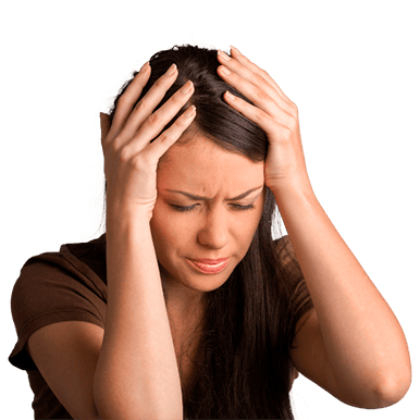 Imagem de uma Mulher com dor de cabeça por causa dos diversos sinais e sintomas dos vermes no organismo